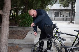 Кметът на Видин спази обещанието си дадено пред нашите камери – тръгна на работа с колело