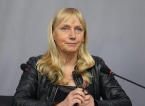 Елена Йончева: Аз съм и винаги съм била против санкции срещу Русия