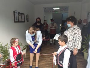 Министър Сачева връчи първия лиценз на социална услуга в село Межден