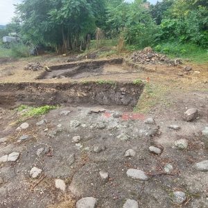 Археолози проучват района на крепостта „Кастра Мартис“