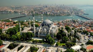 Турция въвежда по-строги ограничителни мерки заради COVID-19, комендантският час няма да важи за чуждите туристи